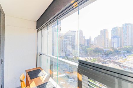 Varanda de kitnet/studio para alugar com 1 quarto, 26m² em Jardim das Acácias, São Paulo