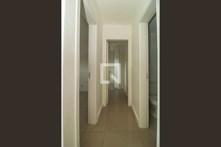 Corredor de apartamento à venda com 2 quartos, 60m² em Teresópolis, Porto Alegre