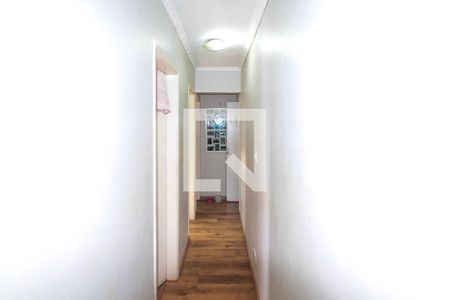 Corredor de apartamento à venda com 3 quartos, 80m² em Parque Independência, São Paulo