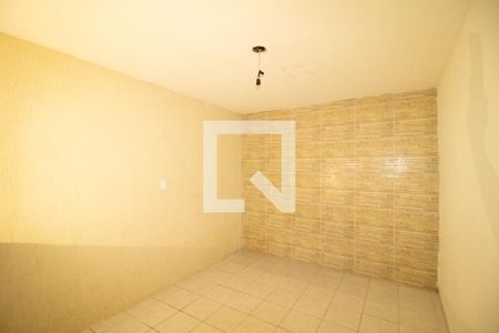 Quarto 1 de casa para alugar com 2 quartos, 70m² em Vila Irmãos Arnoni, São Paulo