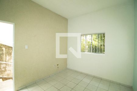 Sala de casa para alugar com 2 quartos, 70m² em Vila Irmãos Arnoni, São Paulo