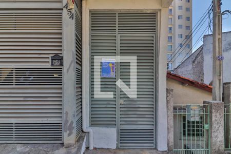 Casa para alugar com 50m², 1 quarto e sem vaga Casa para alugar com 50m², 1 quarto e sem vagaFachada Plaquinha QR CODE