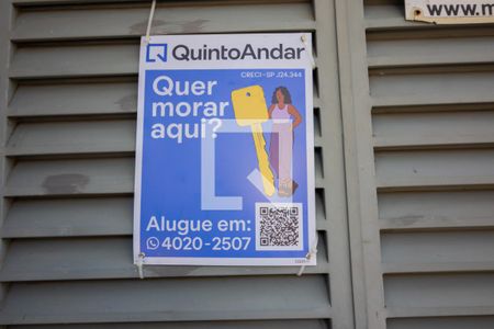 Casa para alugar com 50m², 1 quarto e sem vaga Casa para alugar com 50m², 1 quarto e sem vagaFachada Plaquinha QR CODE