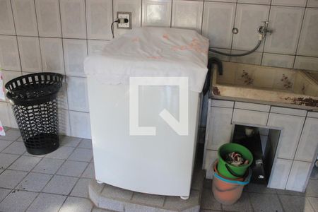 Casa à venda com 145m², 3 quartos e 2 vagasLavanderia