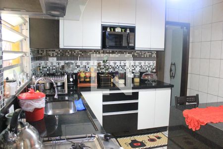 Casa à venda com 145m², 3 quartos e 2 vagasCozinha