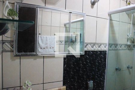 Casa à venda com 145m², 3 quartos e 2 vagasBanheiro 1