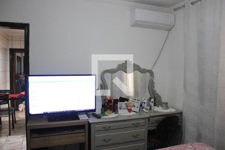 Casa à venda com 145m², 3 quartos e 2 vagasQuarto 1