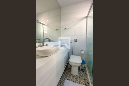 Suíte - Banheiro de apartamento à venda com 3 quartos, 120m² em Copacabana, Rio de Janeiro