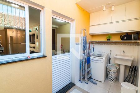 Casa de condomínio à venda com 68m², 2 quartos e 2 vagasÁrea de Serviço