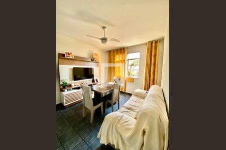 Sala de apartamento à venda com 3 quartos, 70m² em Del Castilho, Rio de Janeiro