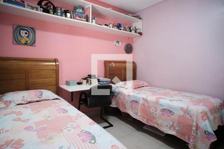 Casa à venda com 200m², 3 quartos e 3 vagasQuarto 2