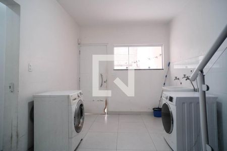 Casa à venda com 200m², 3 quartos e 3 vagasÁrea de Serviço