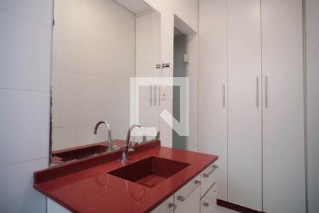 Casa à venda com 200m², 3 quartos e 3 vagasBanheiro da Suíte 