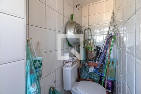 Apartamento à venda com 70m², 3 quartos e 1 vaga Apartamento à venda com 70m², 3 quartos e 1 vagabanheiro da área de serviço