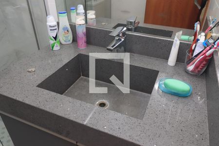 Apartamento à venda com 150m², 4 quartos e 3 vagasBanheiro da Suíte 2