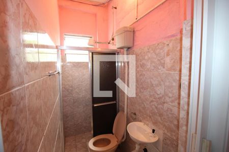 Banheiro de casa para alugar com 1 quarto, 35m² em Parque Cruzeiro do Sul, São Paulo