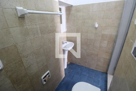 Banheiro de casa para alugar com 2 quartos, 58m² em Quintino Bocaiúva, Rio de Janeiro