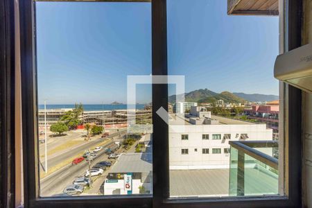 Apartamento para alugar com 85m², 2 quartos e 2 vagas Apartamento para alugar com 85m², 2 quartos e 2 vagasÁrea de Serviço Janela