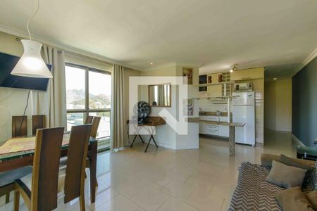 Sala de apartamento para alugar com 2 quartos, 85m² em Recreio dos Bandeirantes, Rio de Janeiro