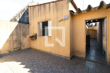 Casa para alugar com 107m², 1 quarto e sem vagaQuintal