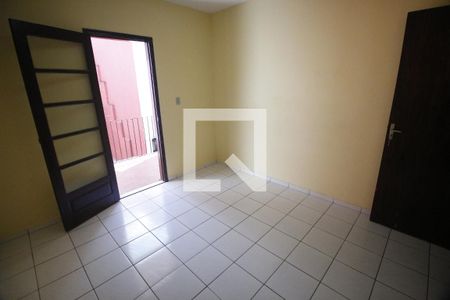 Quarto 1 de casa para alugar com 2 quartos, 82m² em Jardim Monte Alegre, Taboão da Serra
