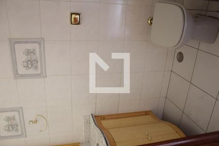 Banheiro de casa para alugar com 4 quartos, 210m² em Água Rasa, São Paulo