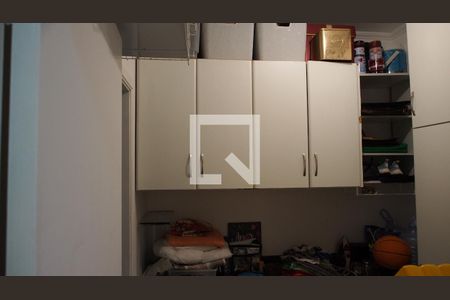 Apartamento à venda com 190m², 4 quartos e 2 vagasLavanderia 