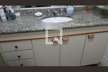 Apartamento à venda com 190m², 4 quartos e 2 vagasBanheiro