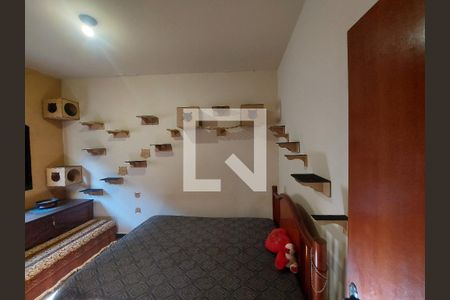 Casa à venda com 438m², 4 quartos e 3 vagasQuarto 2