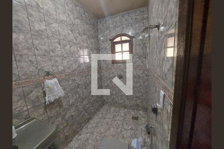 Casa à venda com 438m², 4 quartos e 3 vagasBanheiro suíte