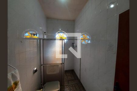 Casa à venda com 438m², 4 quartos e 3 vagasBanheiro social