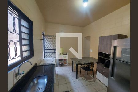 Casa à venda com 438m², 4 quartos e 3 vagasCozinha