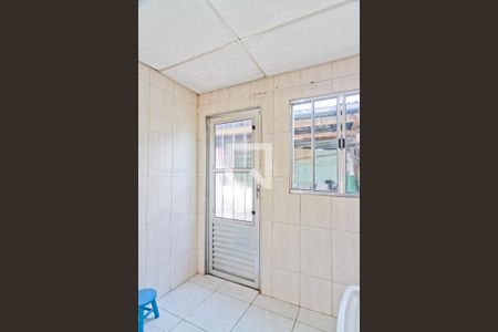 Casa para alugar com 80m², 2 quartos e sem vagaÁrea de Serviço