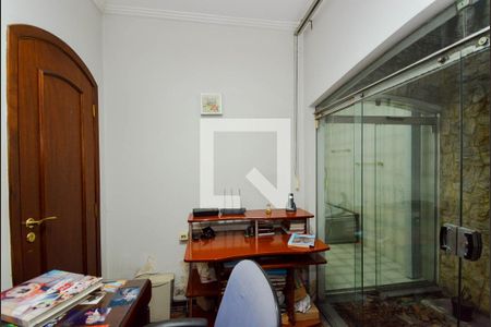 Casa à venda com 732m², 3 quartos e 6 vagas Casa à venda com 732m², 3 quartos e 6 vagasEscritório