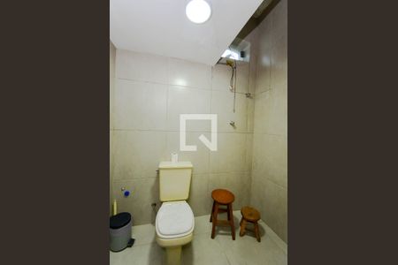 Casa à venda com 732m², 3 quartos e 6 vagas Casa à venda com 732m², 3 quartos e 6 vagasBanheiro da Garagem