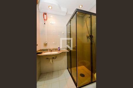 Casa à venda com 732m², 3 quartos e 6 vagas Casa à venda com 732m², 3 quartos e 6 vagasBanheiro Suíte - Edícula