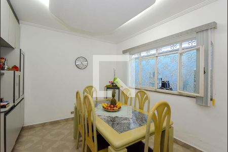 Casa à venda com 732m², 3 quartos e 6 vagas Casa à venda com 732m², 3 quartos e 6 vagasCopa