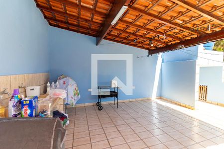 Casa à venda com 250m², 2 quartos e 2 vagasÁrea de Serviço