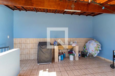 Casa à venda com 250m², 2 quartos e 2 vagasÁrea de Serviço