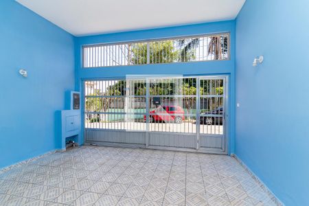 Casa à venda com 250m², 2 quartos e 2 vagasGaragem