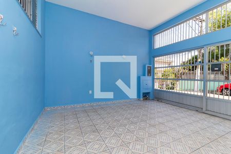 Casa à venda com 250m², 2 quartos e 2 vagasGaragem