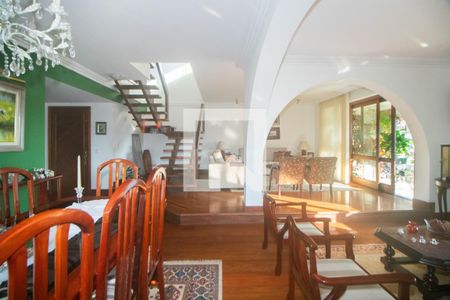 Sala de apartamento à venda com 3 quartos, 300m² em Petrópolis, Porto Alegre