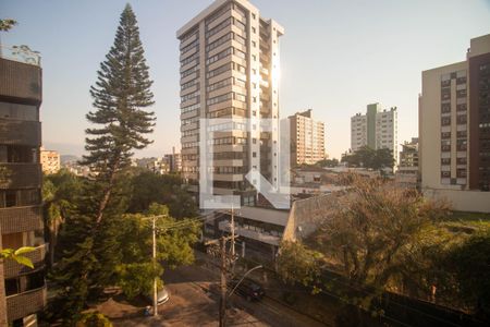 Vista de apartamento à venda com 3 quartos, 300m² em Petrópolis, Porto Alegre