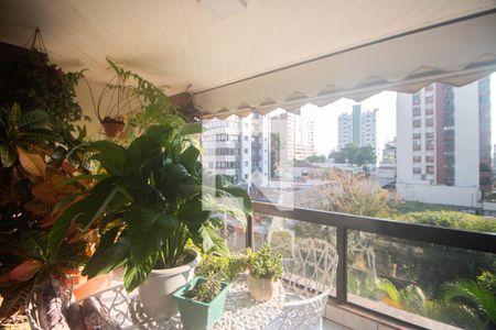 Sala - Varanda de apartamento à venda com 3 quartos, 300m² em Petrópolis, Porto Alegre