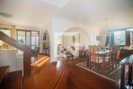 Sala de apartamento à venda com 3 quartos, 300m² em Petrópolis, Porto Alegre