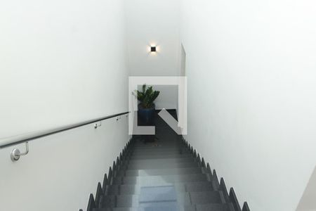 Casa de condomínio para alugar com 208m², 3 quartos e 2 vagasescada