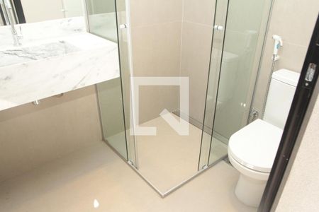 Casa de condomínio para alugar com 208m², 3 quartos e 2 vagasBanheiro