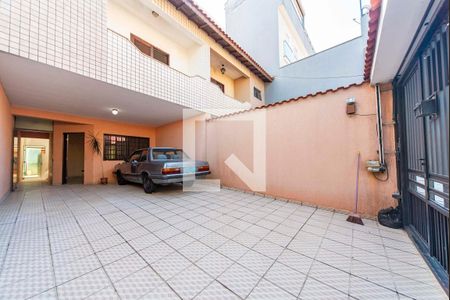 Casa à venda com 159m², 3 quartos e 4 vagas Casa à venda com 159m², 3 quartos e 4 vagasGaragem