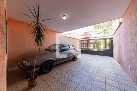 Casa à venda com 159m², 3 quartos e 4 vagas Casa à venda com 159m², 3 quartos e 4 vagasGaragem