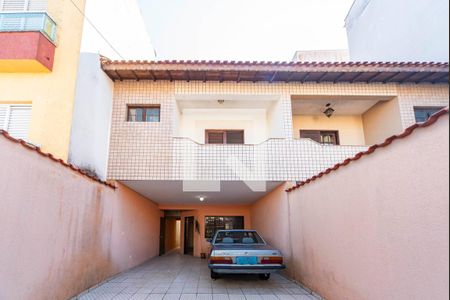 Casa à venda com 159m², 3 quartos e 4 vagas Casa à venda com 159m², 3 quartos e 4 vagasGaragem